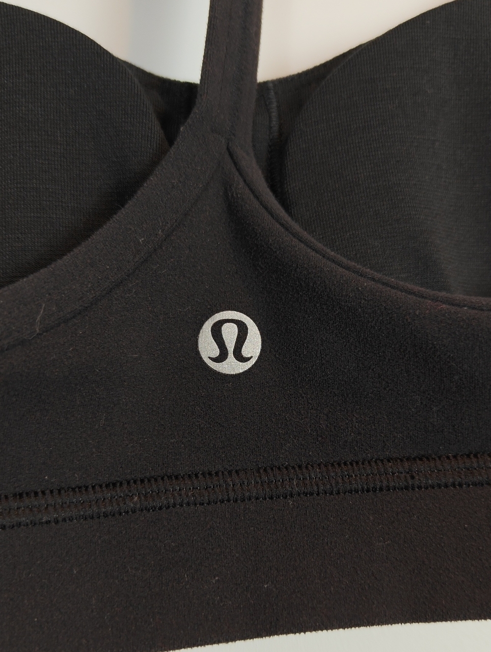 LULULEMON Flow Y Bra Nulu Light Support, B/C Cup in Black Size 4 - Picture 9 of 12